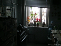 Продаю 3-х комн. квартиру по цене гостинки - Изображение #1, Объявление #634809