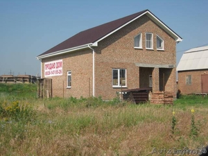 Продаю частный двухэтажный кирпичный дом с участком в Мясниковском районе Чатырь - Изображение #1, Объявление #178225